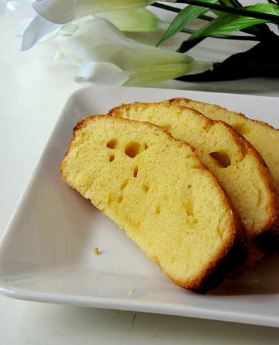 Mini Pound Cake Loaves - Garlic Girl