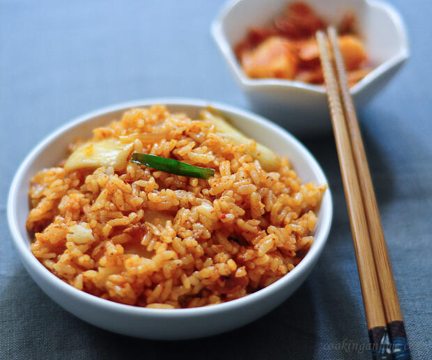 Vegetarian Kimchi Fried Rice Kimchi Bokkeumbap Recipe Edible Garden
