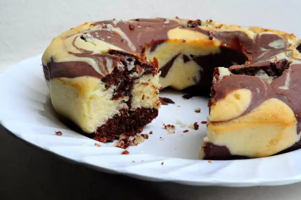 Chocolate & almond marbled bundt cake recipe | BBC Good Food